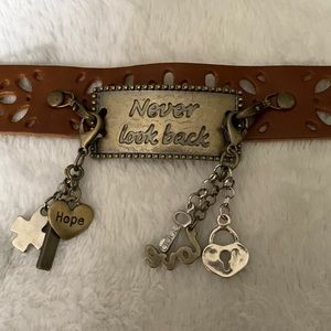 Size 7”. “Never look back” leather bracelet
